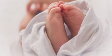 বাঁশখালীতে চিকিৎসকের অবহেলায় নবজাতকের মৃত্যু