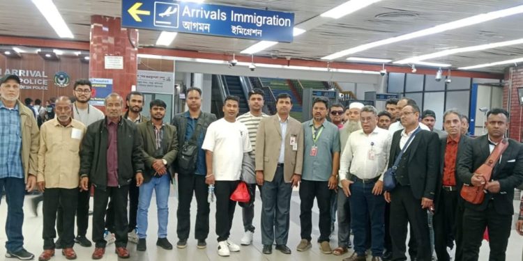 ইরান থেকে দেশে ফিরেছেন আরও ৩০ বাংলাদেশি