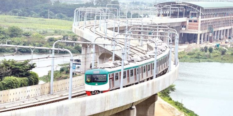 ঢাবি স্টেশনে মেট্রোরেল থামবে না ১৪ জুলাই