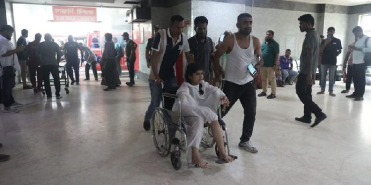 জাতীয় বার্ন ইনস্টিটিউটে ভারতীয় চিকিৎসক দল