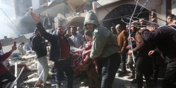 ফিলিস্তিনিদের ওপর নিষ্ঠুর অমানবিকতার শেষ কোথায়?