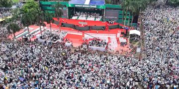 এমন সুশৃঙ্খল সমাবেশ আগে দেখেনি নগরবাসী