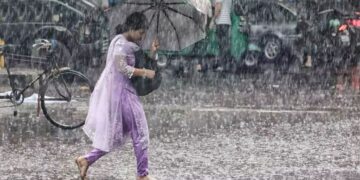 দুপুরের মধ্যে ৭ অঞ্চলে ৬০ কিমি বেগে ঝড়ের আভাস