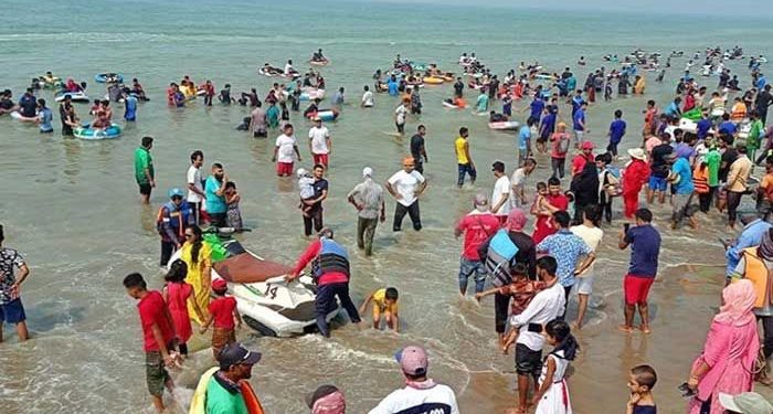 কক্সবাজারে সাগরে ৩ চবি শিক্ষার্থী নিখোঁজ, একজনের লাশ উদ্ধার