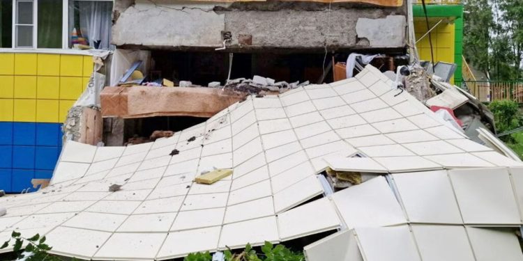 রাশিয়ায় শক্তিশালী ভূমিকম্প  দেশে দেশে সুনামি সতর্কতা