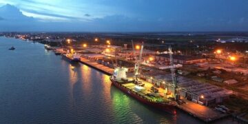 মোংলা বন্দরে ভিড়লো ৪ বিদেশি বাণিজ্যিক জাহাজ