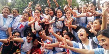 এসএসসির পাসের হারে এবারও এগিয়ে মেয়েরা