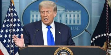 জাপানকে ৩৫ শতাংশ শুল্কের হুমকি ডোনাল্ড ট্রাম্পের