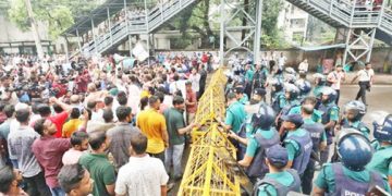 সভা-সমাবেশে প্রচলিত কিছু অসংগতি এবং নাগরিকদের করণীয়