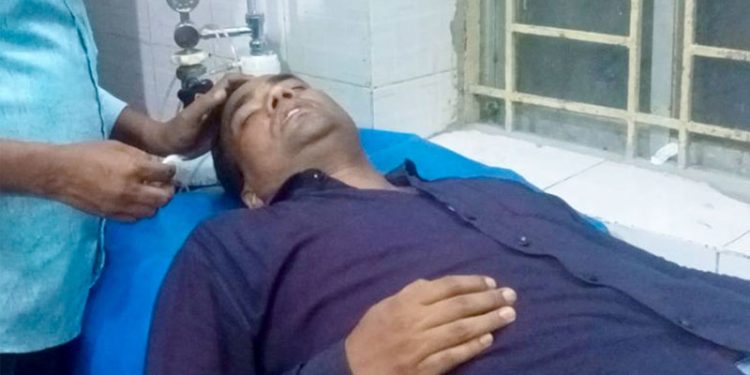 নওগাঁয় সাংবাদিকের ওপর হামলা, হাসপাতালে ভর্তি