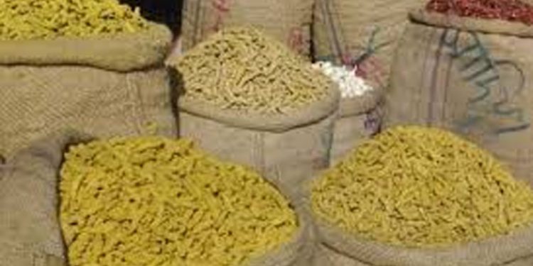 ভোমরা বন্দরে হলুদ আমদানি  কমেছে  দুই-তৃতীয়াংশ