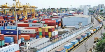 বাণিজ্যের ট্যারিফ ঝড়ে দিশাহারা ব্যবসায়ীরা