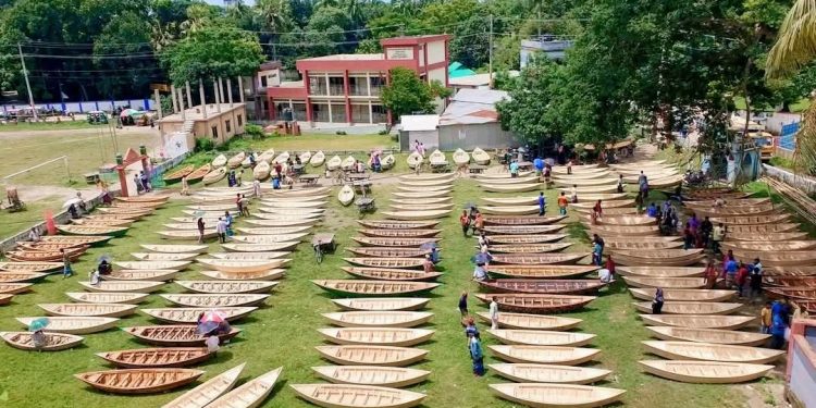 ঘিওরের নৌকার হাট