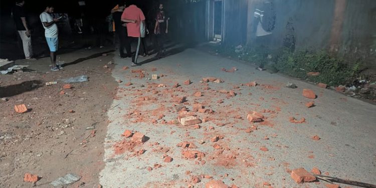 সংঘর্ষ-অবরোধে অস্থির বিশ্ববিদ্যালয় ক্যাম্পাস