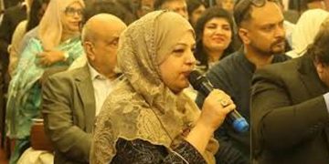 অর্থনৈতিক চ্যালেঞ্জে পরিবারভিত্তিক ব্যবসা