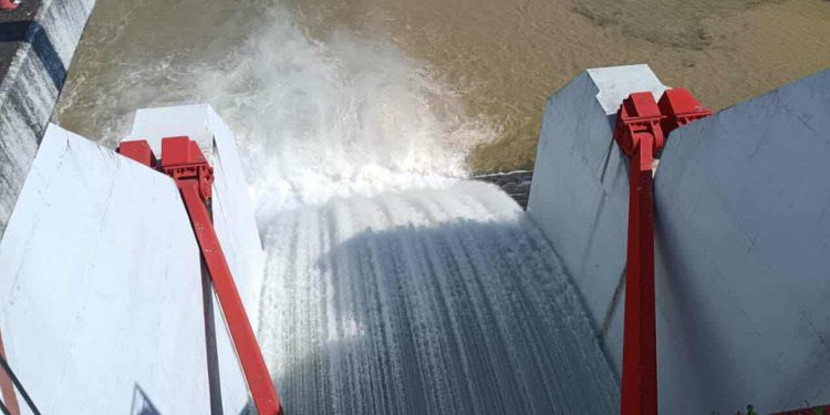 ১০ দিন পর বন্ধ হলো কাপ্তাইয়ের জলকপাট