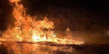 মৌলভীবাজারের শ্রীমঙ্গলে পেট্রো বাংলার তেলের লাইনে আগুন