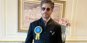 প্রথমবারের মতো জাতীয় চলচ্চিত্র পুরস্কারের মঞ্চে সম্মানিত হলেন বলিউডের ‘বাদশা’