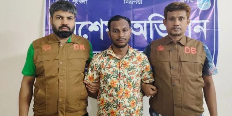 নাসা গ্রুপের শ্রমিকদের উস্কানির অভিযোগে যুবক গ্রেপ্তার