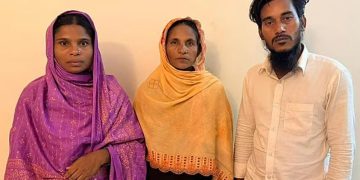 মা-স্ত্রীকে নিয়ে ঢাকায় এসে রিপন জানালেন ঘটনার বিবরণ