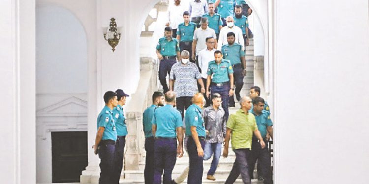 সাবজেলে ১৫ সেনা কর্মকর্তা