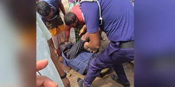 হামলা চালিয়ে পুলিশের কাছ থেকে ছিনতাই ২ আসামি