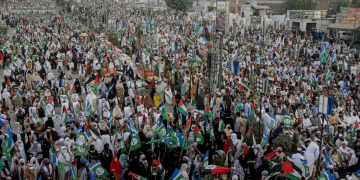 পাকিস্তানে ইসরায়েল বিরোধী আন্দোলনে সহিংসতা, প্রাণ গেলো ৫ জনের