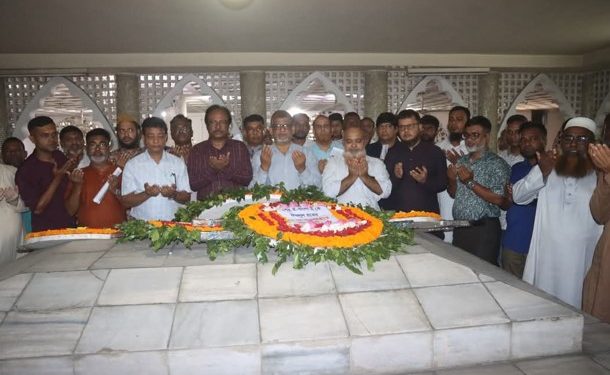 শের-ই-বাংলা এ.কে. ফজলুল হকের জন্মদিনে শেকৃবি’র শ্রদ্ধাঞ্জলি