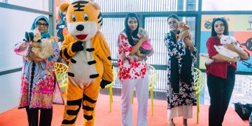 বিশ্ব প্রাণী দিবসে সচেতনতা ছড়ালো কানাডিয়ান ইউনিভার্সিটি অব বাংলাদেশের ইংরেজি বিভাগ