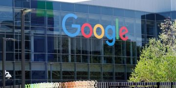 ভারতে ১৫০০ কোটি ডলার বিনিয়োগ করবে গুগল