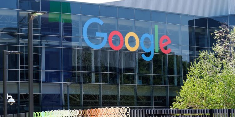 ভারতে ১৫০০ কোটি ডলার বিনিয়োগ করবে গুগল