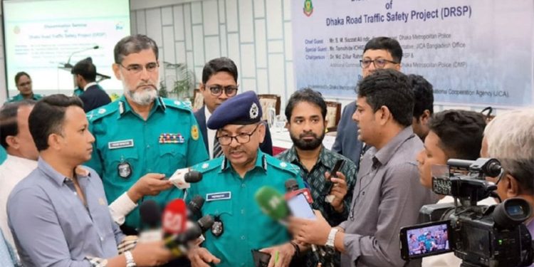 ভিডিও দেখে ভয় না পাওয়ার আহ্বান ডিএমপি কমিশনারের