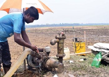 নারায়ণগঞ্জে নিম্নমুখী হচ্ছে ভূগর্ভের পানির স্তর