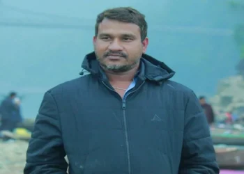 সাদা পাথর লুটের অভিযোগে একজন আটক