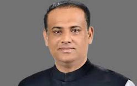 সাবেক ভূমিমন্ত্রীসহ কর্মকর্তাদের বিরুদ্ধে চার মামলা