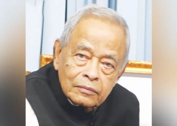 স্ত্রীসহ সাবেক স্বরাষ্ট্রমন্ত্রী মহীউদ্দীনের ৩৩ ব্যাংক হিসাব অবরুদ্ধের আদেশ