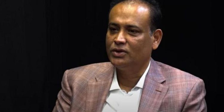 শেয়ার অবরুদ্ধের আদেশ সাবেক ভূমিমন্ত্রীর স্বার্থসংশ্লিষ্ট তিন ব্যক্তির বিরুদ্ধে