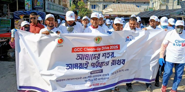 ৩৪নং ওয়ার্ডকে ‘ক্লিন মডেল ওয়ার্ড’ গড়ার মেগা ক্যাম্পেইন শুরু