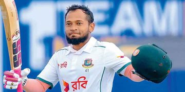 শততম ম্যাচে শতকের ফুল  ফোটালেন মুশফিক