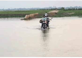 ৪ কোটি টাকা ব্যয়ে সড়ক উন্নয়ন প্রকল্প ঝুলে আছে—দুর্ভোগে নাসিরনগরের হাওরাঞ্চল