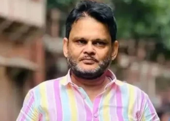 বিভাগীয় তদন্তের মুখে ঢাবি শিক্ষক, সব দায়িত্ব থেকে অব্যাহতি