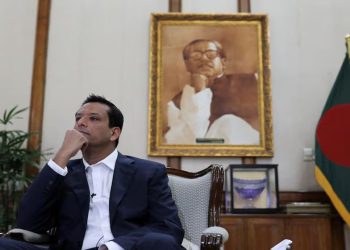 নির্বাচন ভেস্তে দেওয়ার ইঙ্গিত দিলেন হাসিনাপুত্র