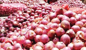 এক লাফেই ৪০ টাকা বেড়ে পেঁয়াজের কেজি ১৫০
