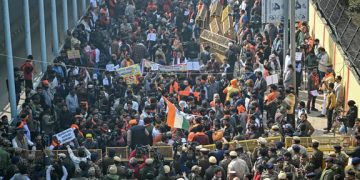 দিল্লিতে বাংলাদেশ হাইকমিশনের সামনে বিক্ষোভ
