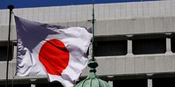 জাপানের ইতিহাসে ‘সর্বোচ্চ প্রতিরক্ষা বাজেট’ অনুমোদন