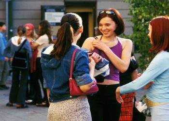 স্বামী ভাড়া নিচ্ছেন লাটভিয়ার নারীরা