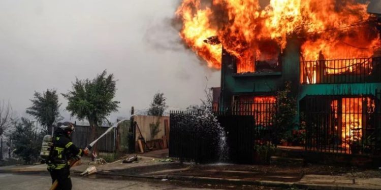 ভয়াবহ দাবানলে চিলিতে নিহত ১৮