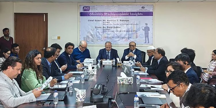 দেশে আর্থিক প্রবৃদ্ধি ও বিনিয়োগে মন্থরতা: কামরান টি রহমান