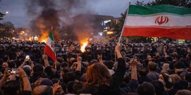 ইরানে বিক্ষোভ দমন, শুধু রাজধানী তেহরানেই একরাতে নিহত ২০০