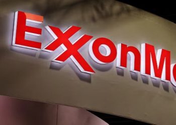 ভেনেজুয়েলায় এক্সনমবিলে বিনিয়োগ নিয়ে বাধা দিতে পারেন যুক্তরাষ্ট্র